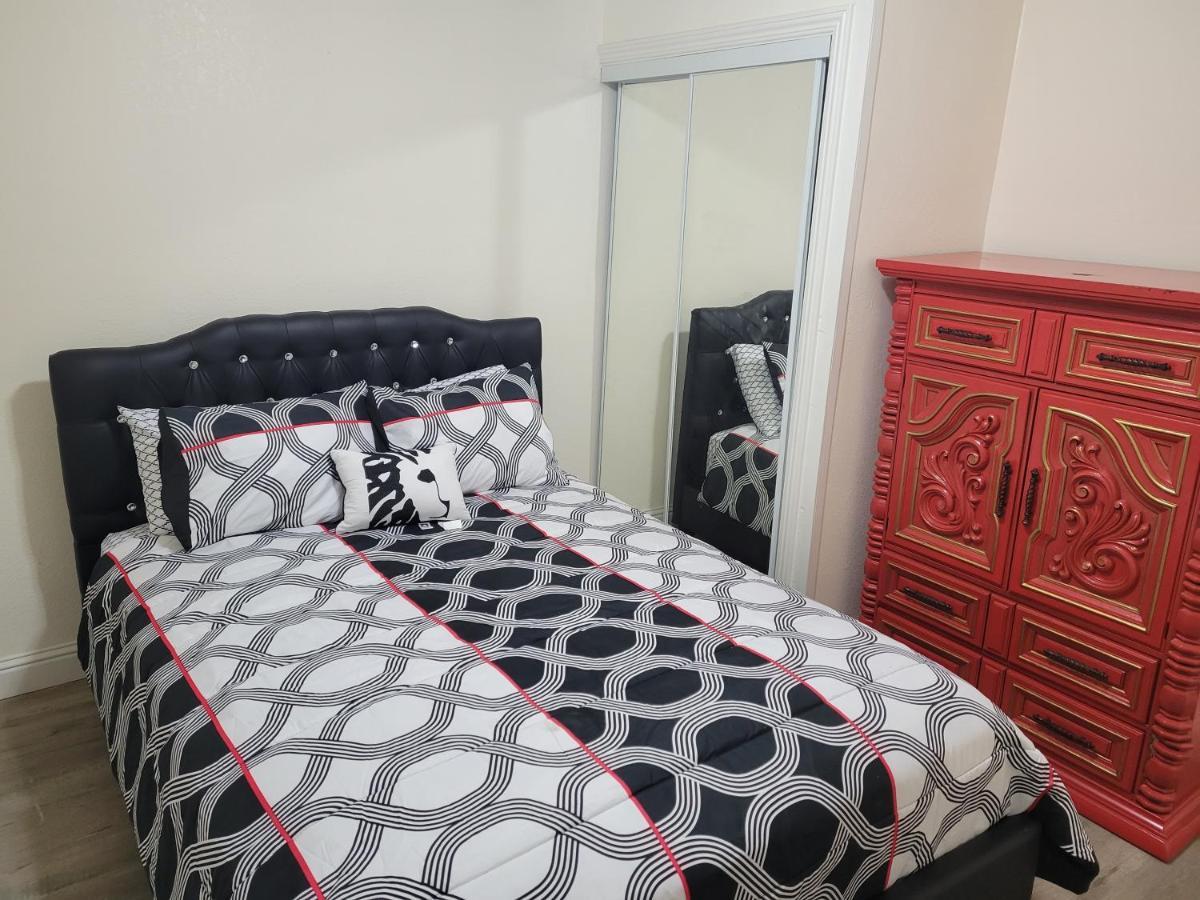 Adorable 1 Bedroom Apartment บาเยโค ภายนอก รูปภาพ