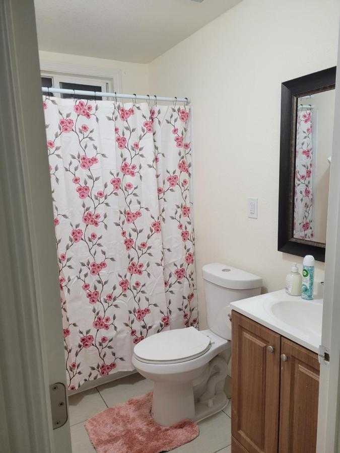 Adorable 1 Bedroom Apartment บาเยโค ภายนอก รูปภาพ